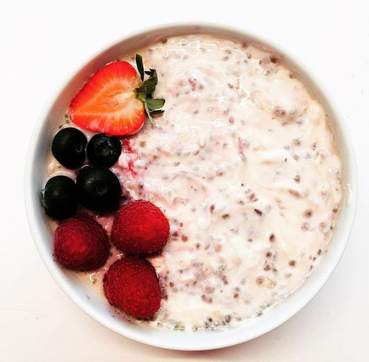 Berries & Cream overnight Chia-Oats