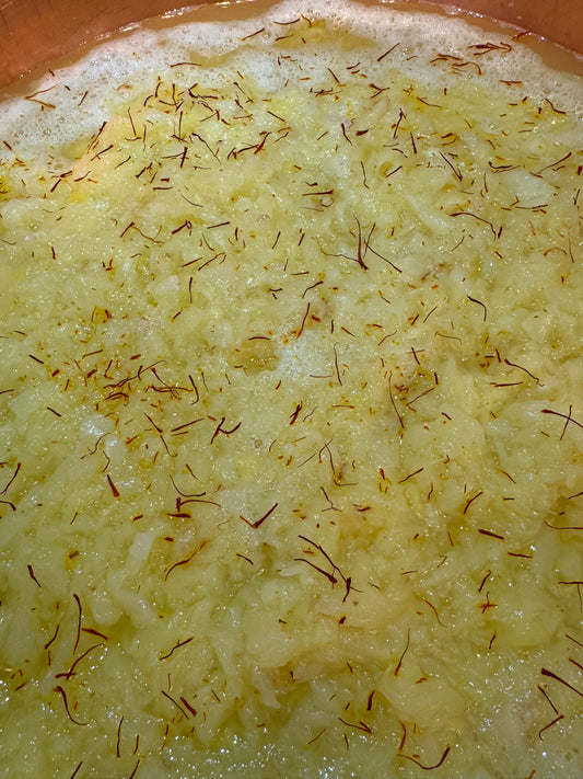Pineapple Saffron on the stove